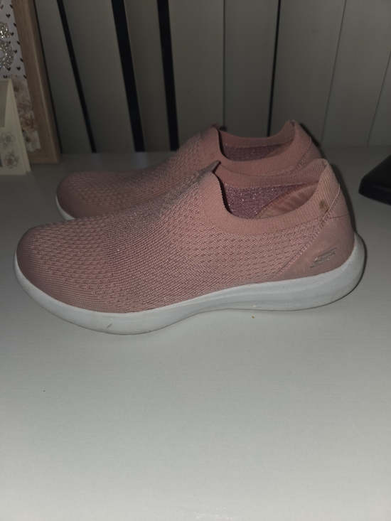 Skechers Shoes - Skechers Slip-On Knit Sneakers in Dusty Rose and White